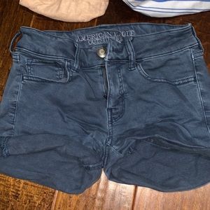 american eagle super stretchy blue shorts